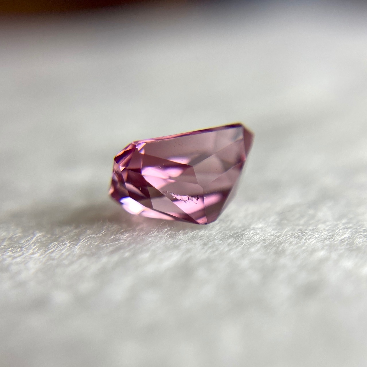 スピネル 0.564ct ピンク 簡易ソーティング付き No.142