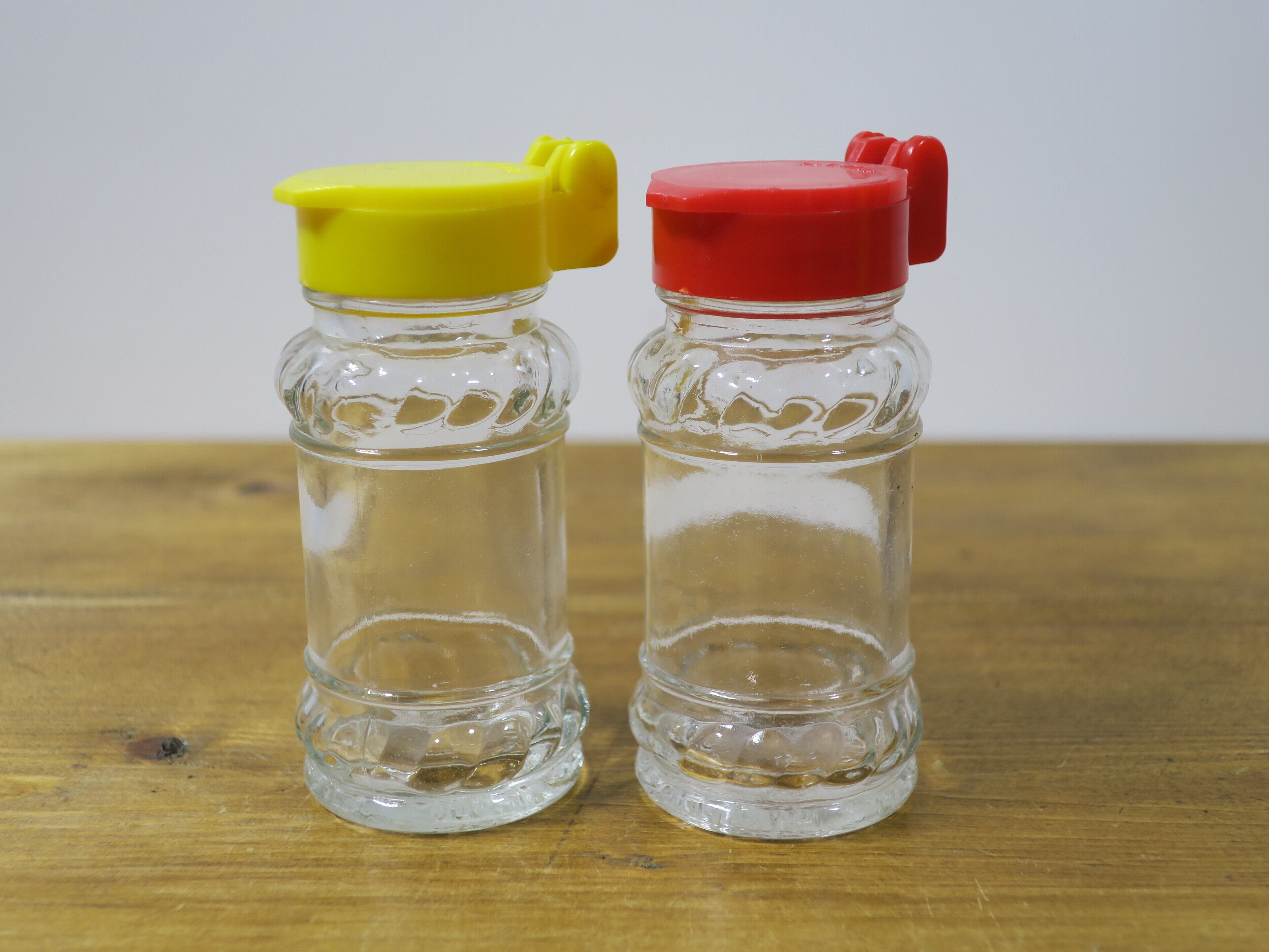 【vintage】酔っぱらいのソルト&ペッパーセット 置物 ソルト&ペッパー 黄&赤 セット | cellumama(CELLULOID)