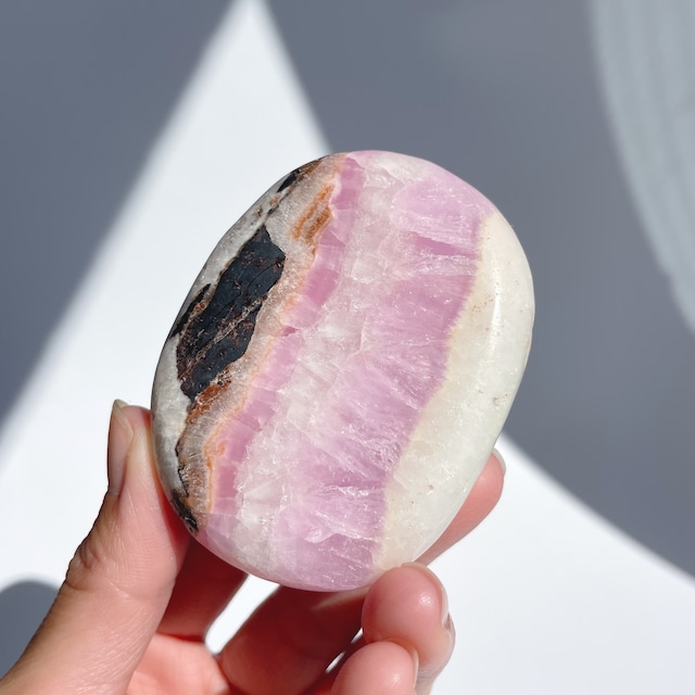 ピンクアラゴナイト パームストーン12◇Pink Aragonite Palm Stone◇天然石・鉱物・パワーストーン