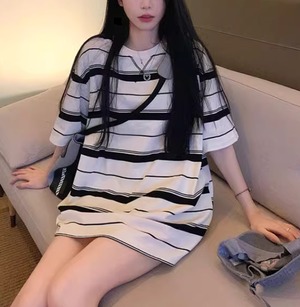 レディース トップス カットソー Tシャツ 丈長 半袖 ラウンドネック テーパード かわいい シンプル カジュアル おしゃれ かっこいい ラフ メンズライク マニッシュ ボーイッシュ 存在感 ベーシック アクティブ リラックス ボーダー 春 夏 秋 ロングシーズン 学生 デート お出かけ アウトドア 公園 女子会 休日 ショッピング コンサート ライブ カフェ 楽ちん 体型カバー プチプラ 普段使い 着回し インスタ映え 定番 S M L XL 2XL 小さいサイズ 大きいサイズ ゆったり ゆる ブラック