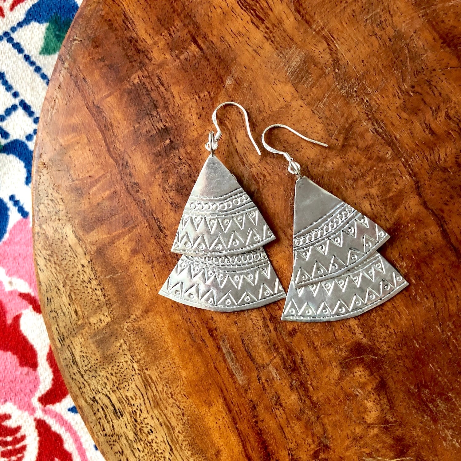 トライバルアクセサリー|ミャオ族ダブルトライアングルピアス