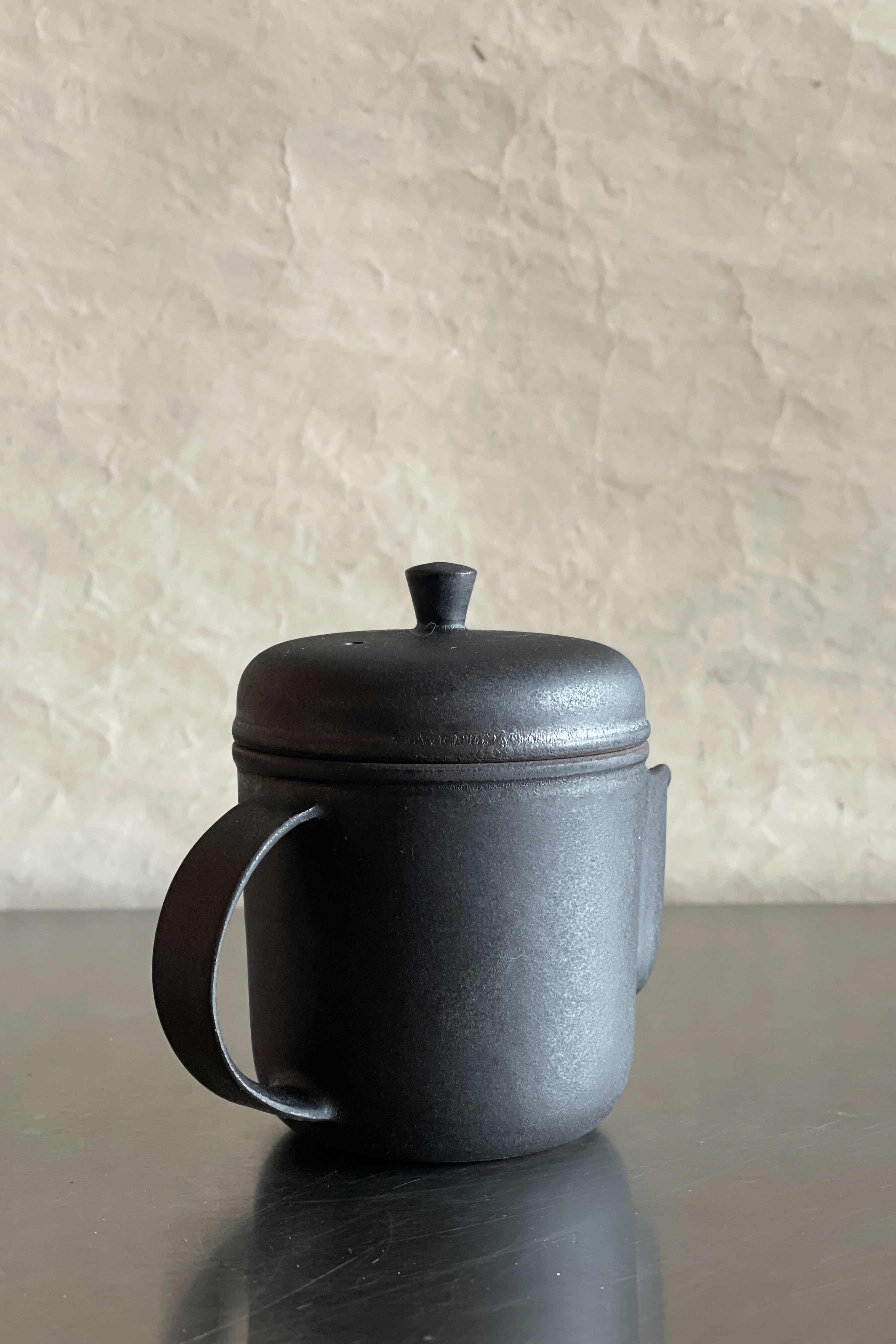 新品未使用 服部竜也 ペリカンピッチャー 黒釉 作家 ポット 器 紅茶 珈琲 新品未使用 服部竜也 ペリカンピッチャー 黒釉 作家 ポット 器