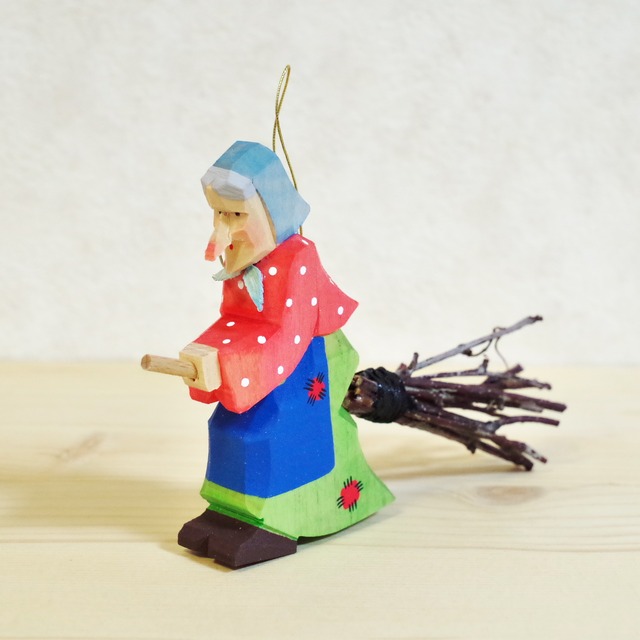 ベティーナフランケ　魔女とほうき　壁掛けタイプ