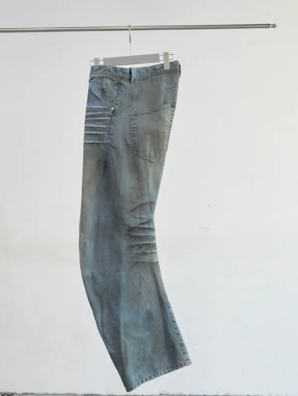 NVRFRGT | 3D TWISTED WIDE LEG JEANS | MUD FADED BLACK | HOWDAY