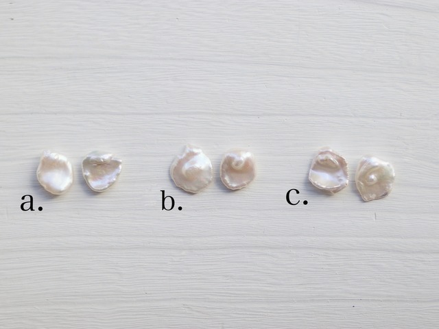 baroque pearl petal accessory