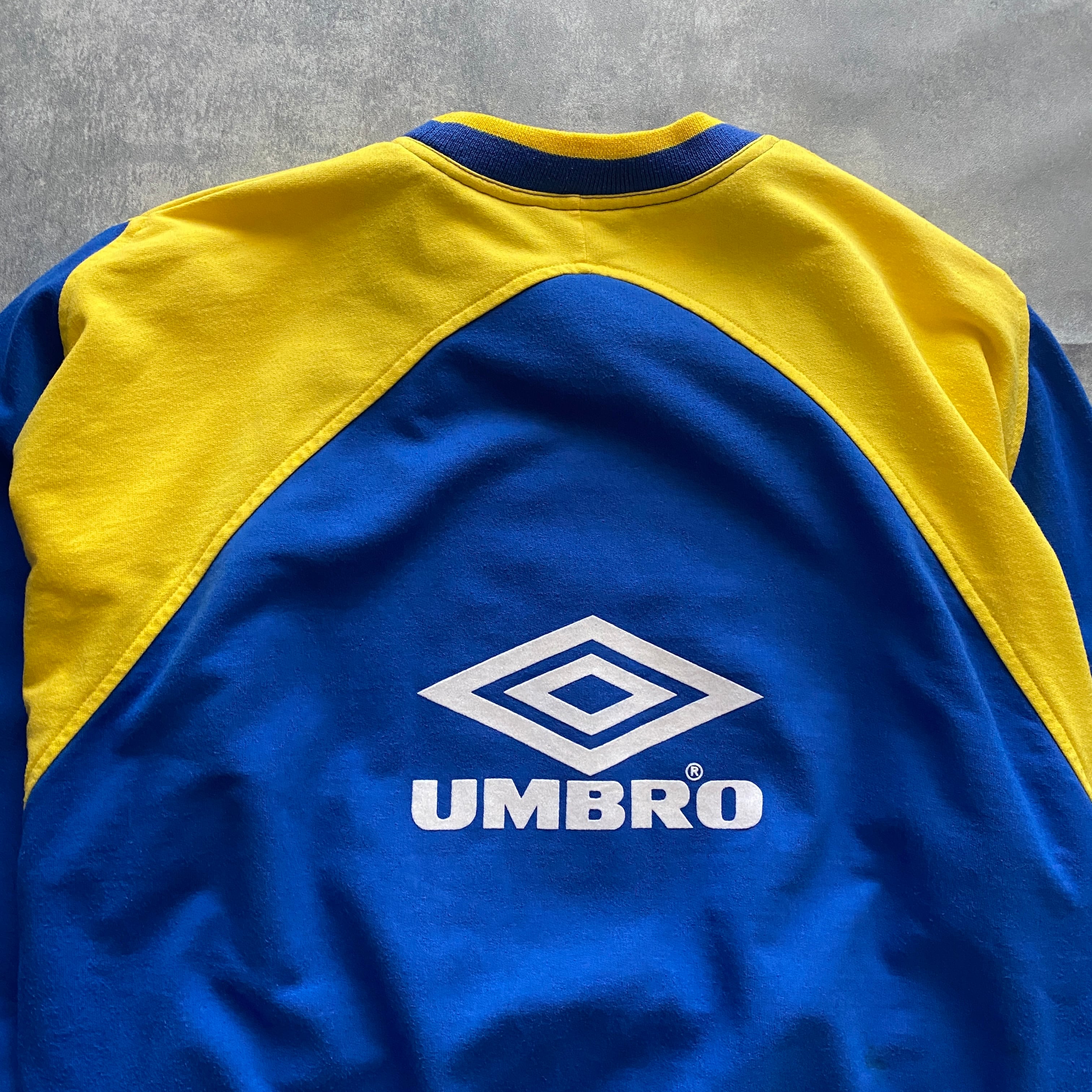 umbro アンブロ ナイロンパンツ プリント サイドロゴ