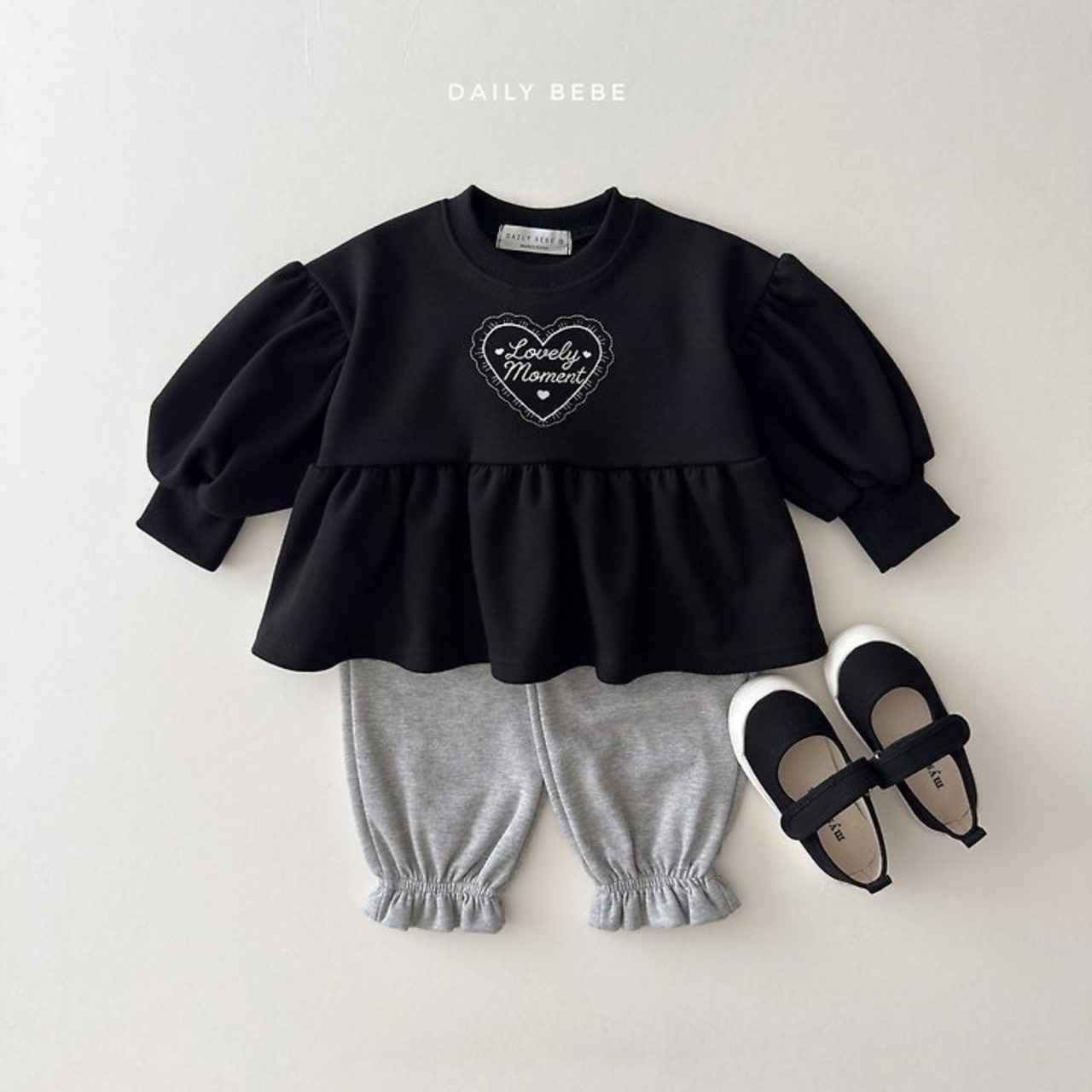 韓国子供服 / 26Autumn / 〖取寄〗DAILYBEBE / ラブリーモーメントTシャツ / キッズ服 / ジュニア服 / 秋服 *XS~JL*