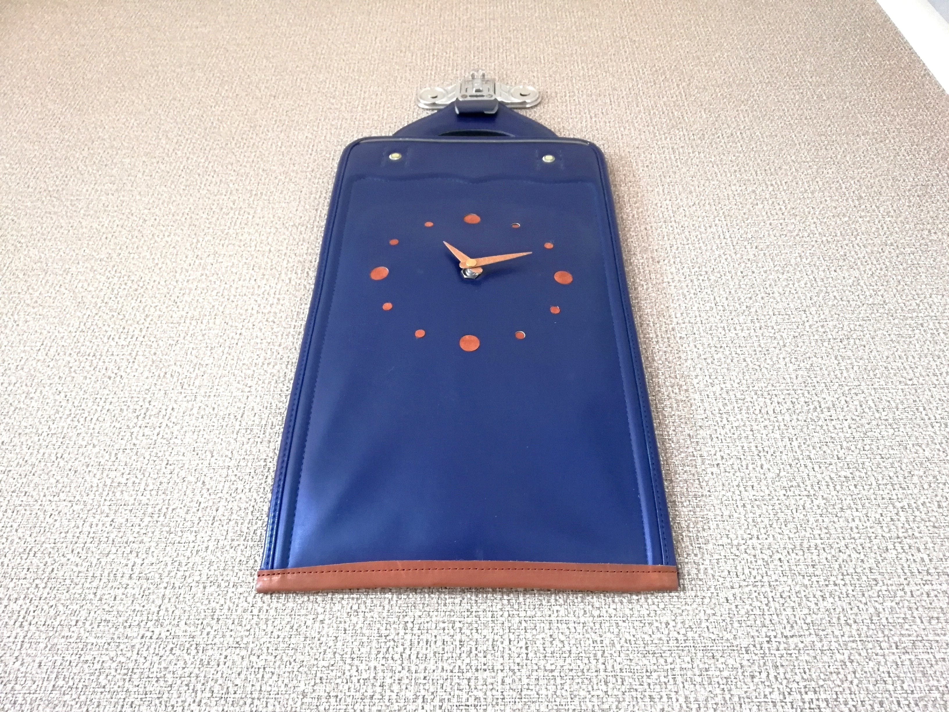 掛-kakeru- シリーズ】Wall Clock blue（ランドセル×時計） | upcycle