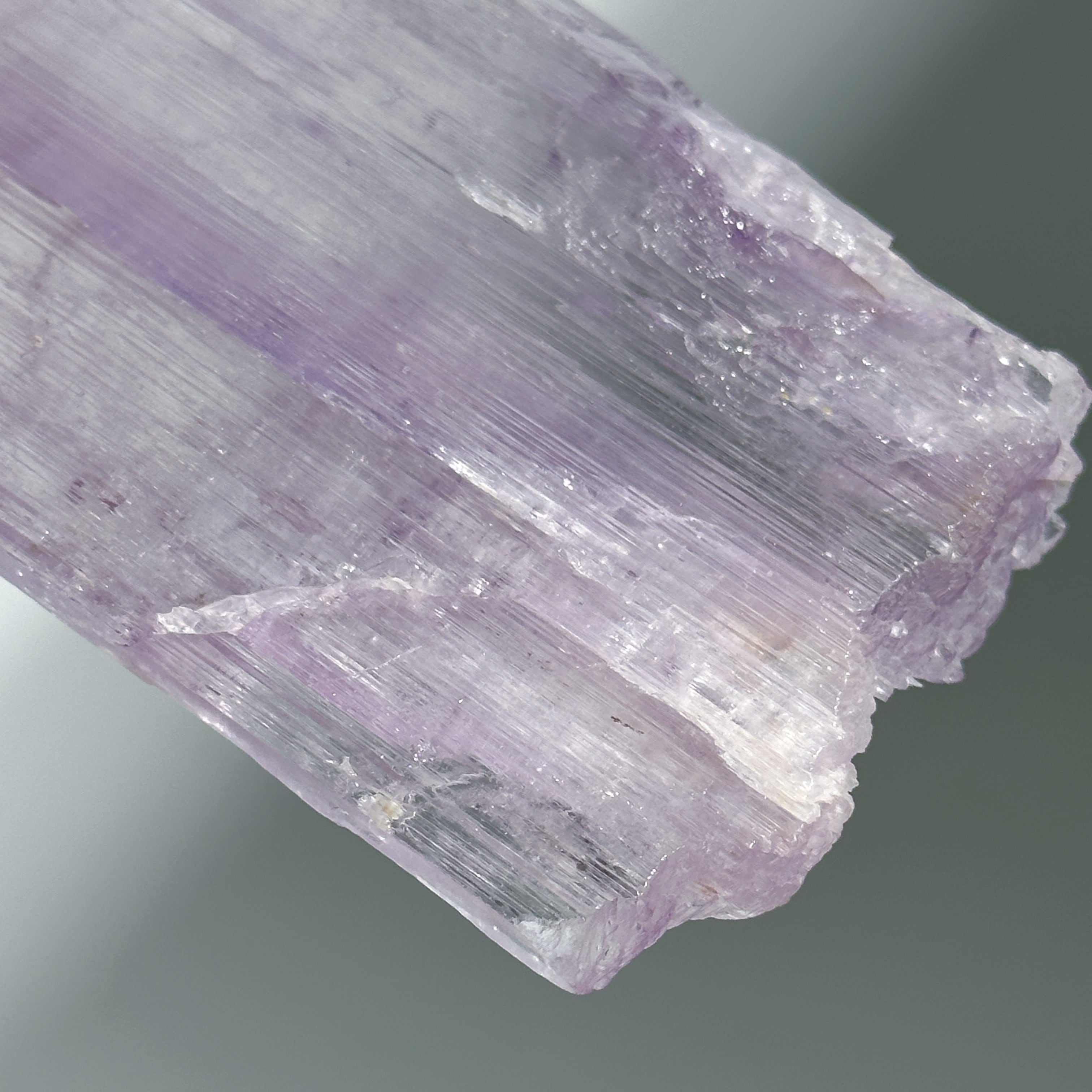 巨大・ハイクォリティ】クンツァイト 原石51◇ Kunzite ◇天然石・鉱物