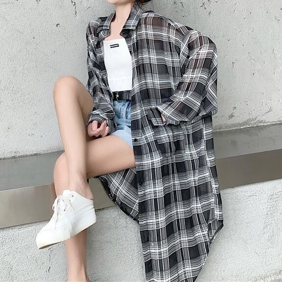 トップス レディース シャツ ブラウス M L XL 2XL 3XL 長袖 襟付き チェック柄 ロングシャツ 薄手 ルーズ かわいい 大人可愛い きれいめ カジュアル 大人 上品 おしゃれ お洒落 かっこいい レトロ 送料無料 ラフ クール エレガント 春 秋 冬 10代 20代 30代 40代 50代 オフィス ビジネス OL 通勤 学生 通学 デート お出かけ 女子会 休日 着回し 普段使い 重ね着 韓国 韓国系 ファッション コーデ スタイル モテ 体型カバー トレンド 流行 インスタ映え ホワイト