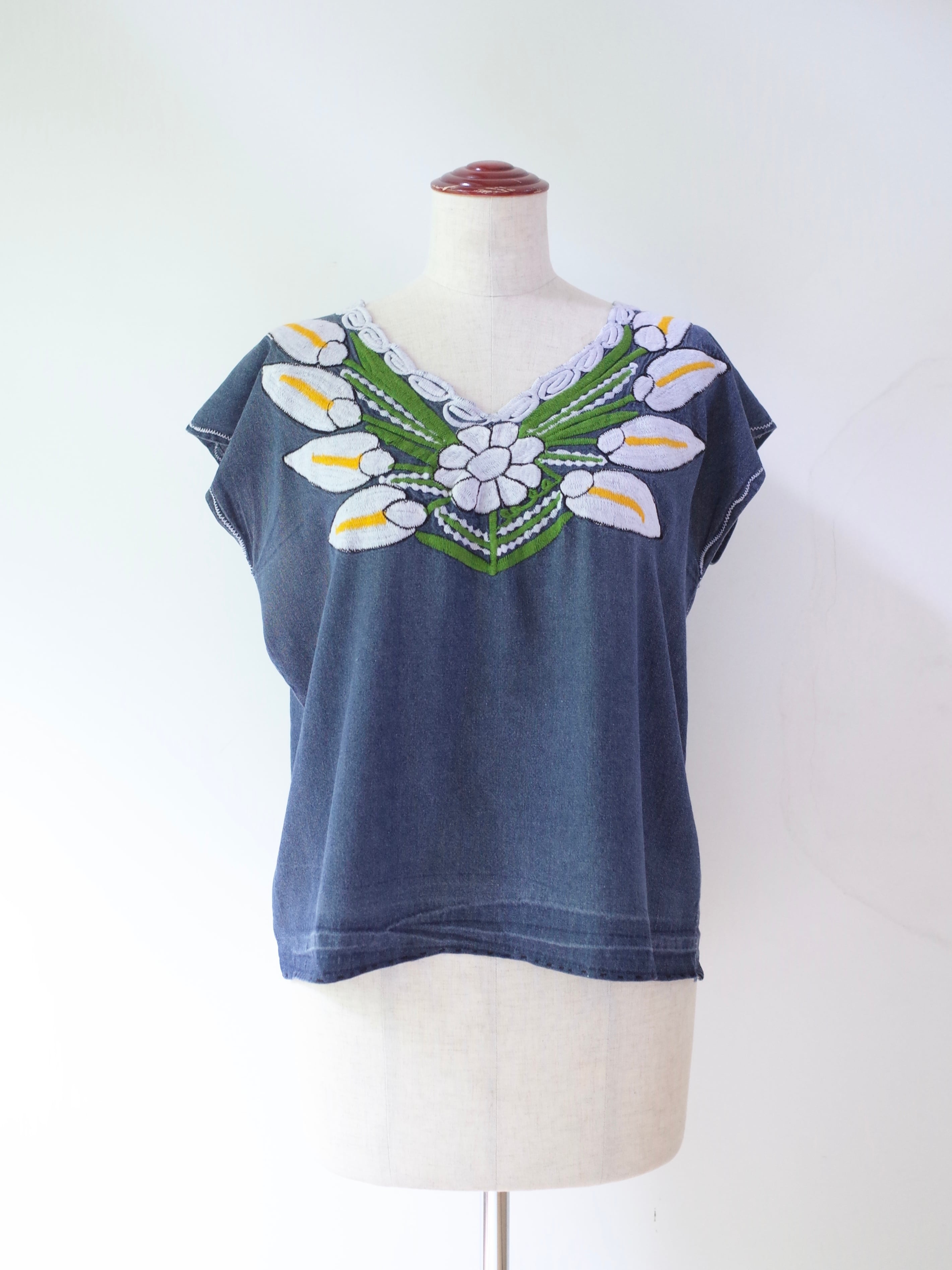 Mexico flower embroidery blouse "denim"