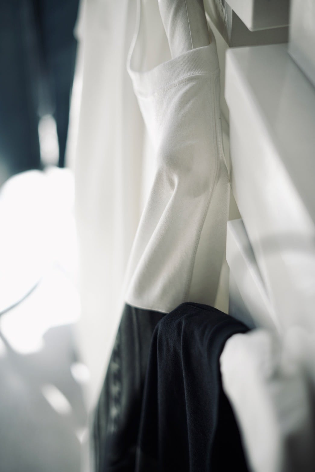 Mediam / Memories Sleeve Rib Long Tee ( White , Black ) | JUQUI Online