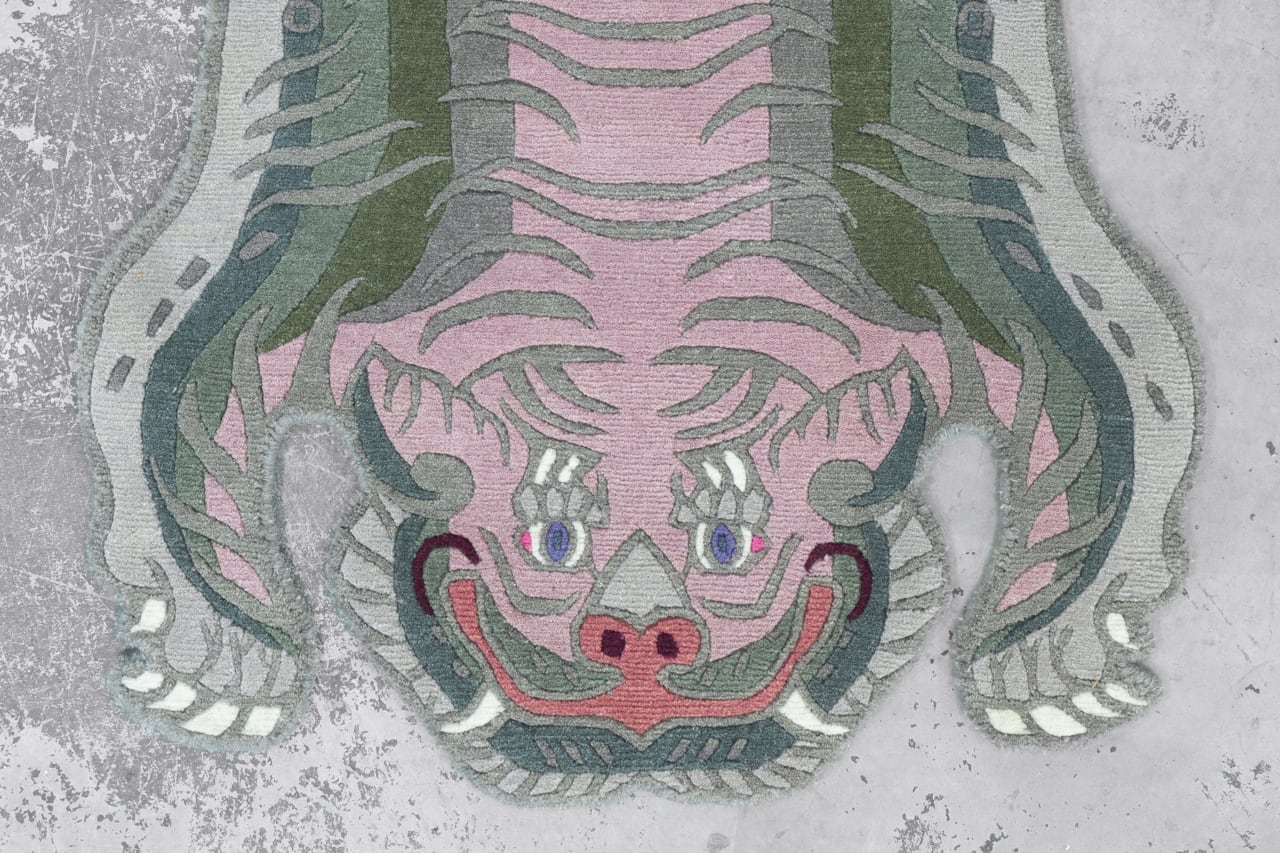Tibetan Tiger Rug 《Sサイズ•ウール・オリジナル4・秋の蓑虫535