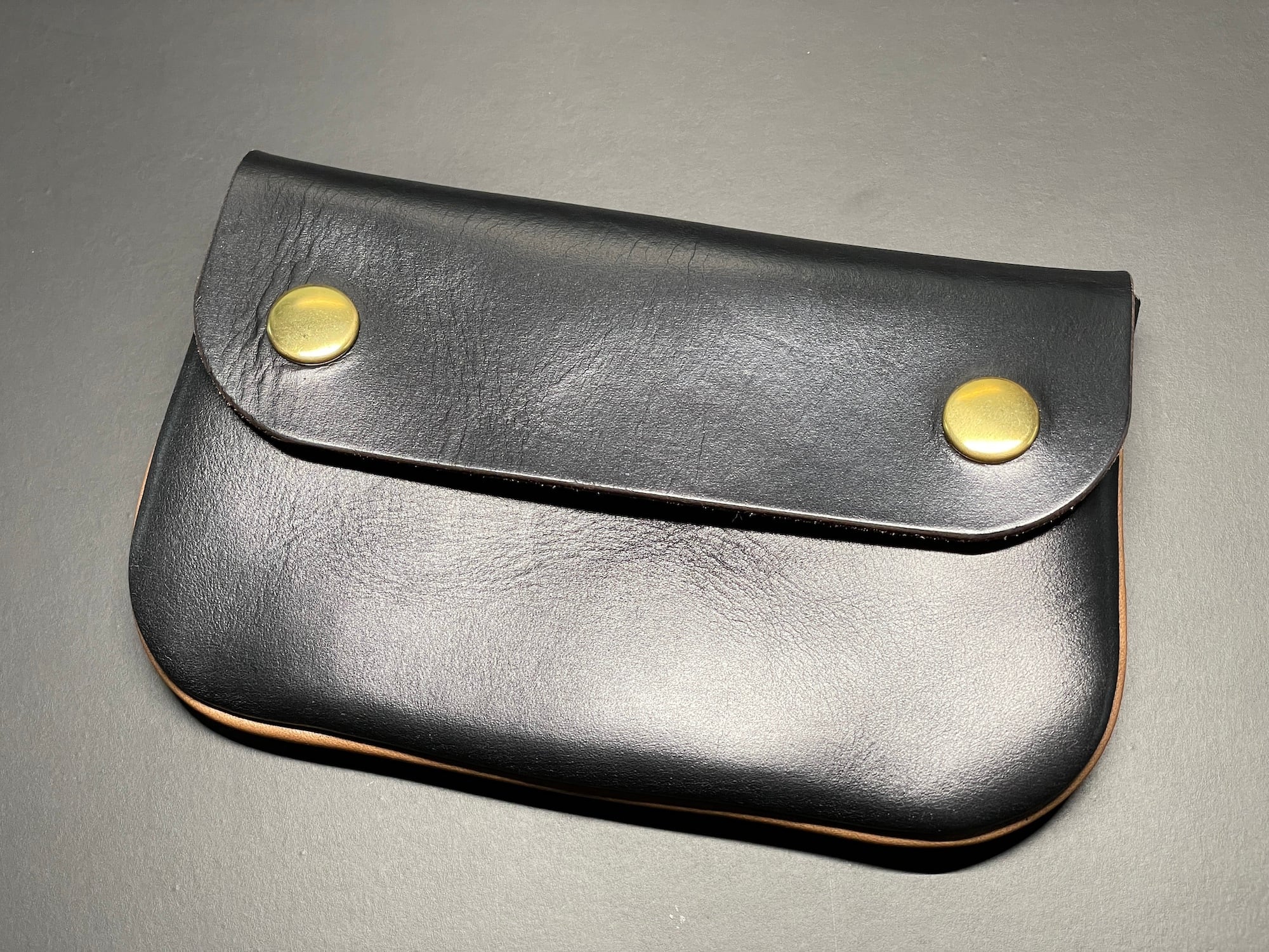 【在庫品】アウトドアウォレット・ミドルサイズ/クロムエクセル・茶芯ブラック