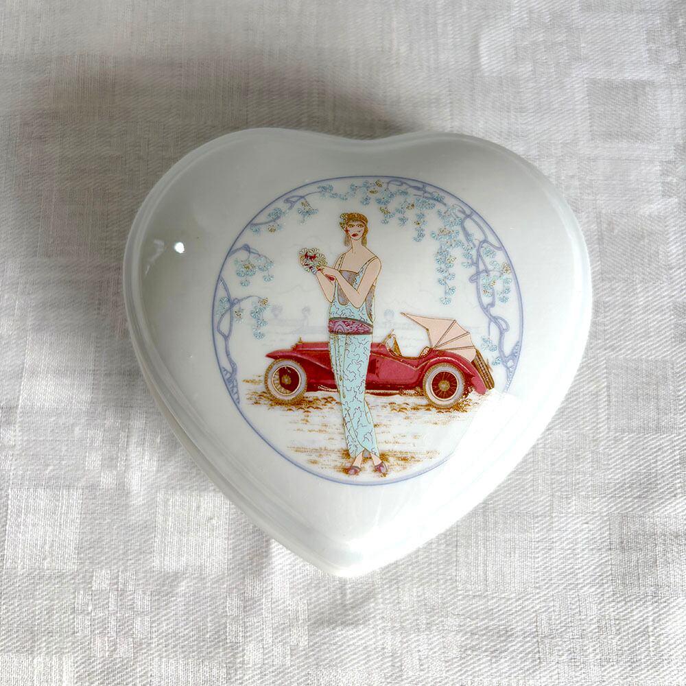 ボンボニエール Veritable Porcelaine 白磁 白無地 陶器小物入れ