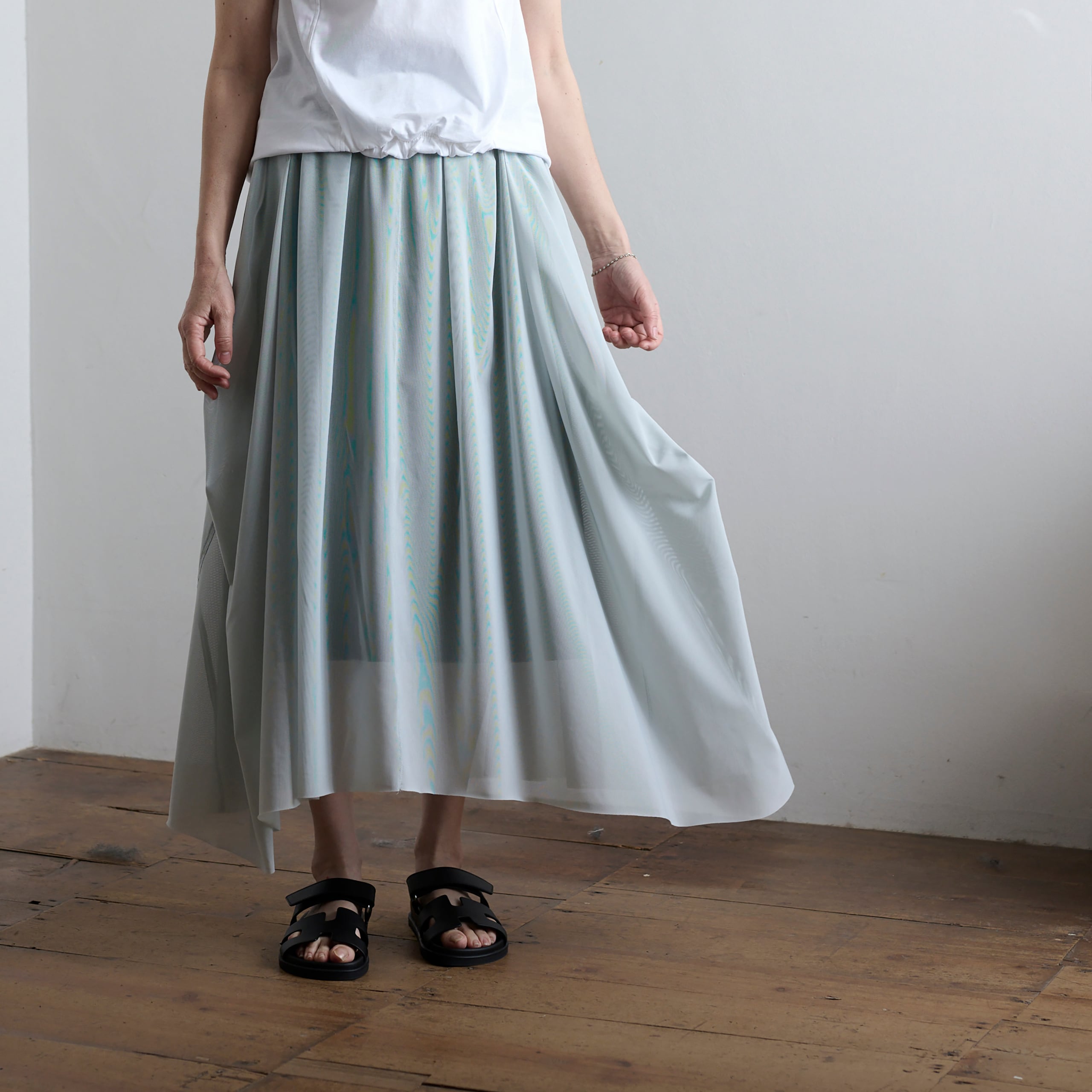 divka ディウカ ナイロンパワーネット ロングスカート cotton85% nylon14% polyurethane1% light grey