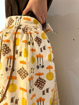 VINTAGE kitchen print apron