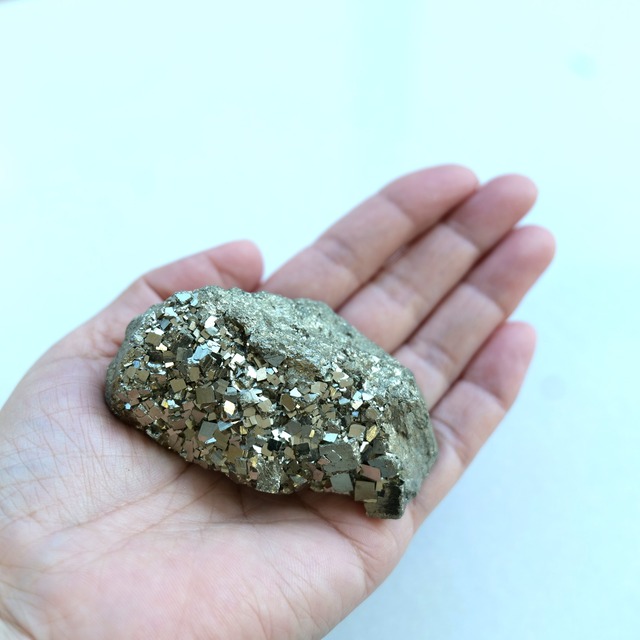 【富と行動力を現実に定着させる黄金の錬金石】ペルー産パイライト M2_3