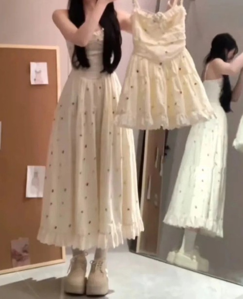 【2点セット】2種／シアーショートカーデ+刺繍フラワーレースヘムキャミワンピ ・78417