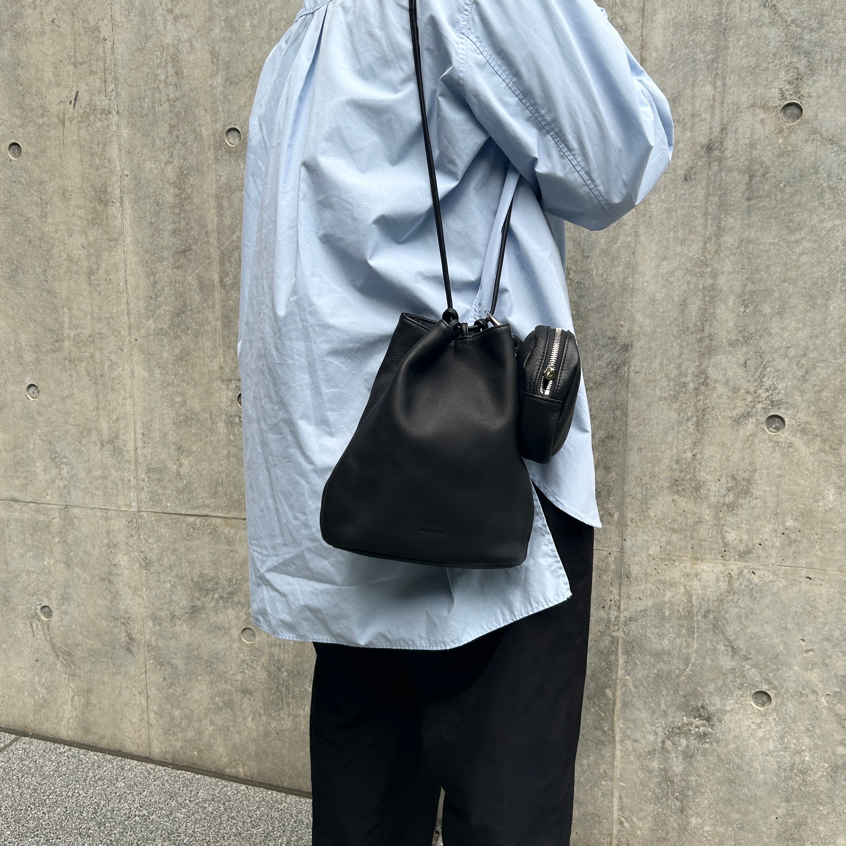 美品❗MCM レザードローストリングショルダーバッグ ドローストリングショルダーバッグS / サステナブルレザー（国産本牛革