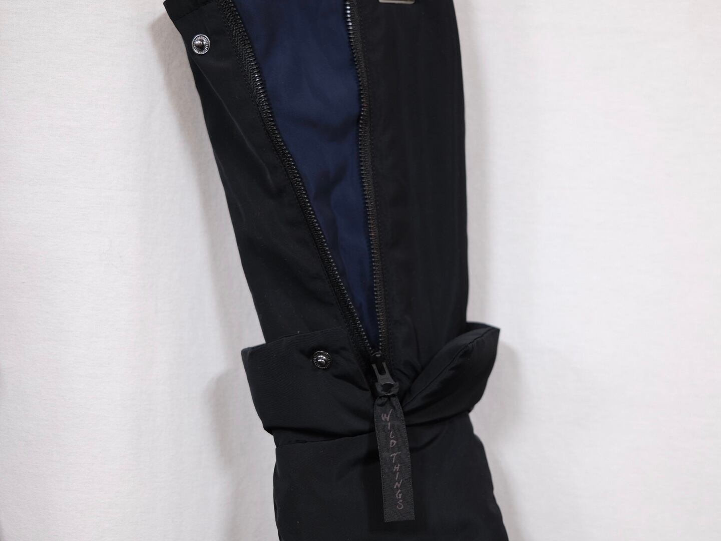 JUN MIKAMI “ WILD THINGS × JUN MIKAI GLOVE “ NAVY/BLACK | Lapel