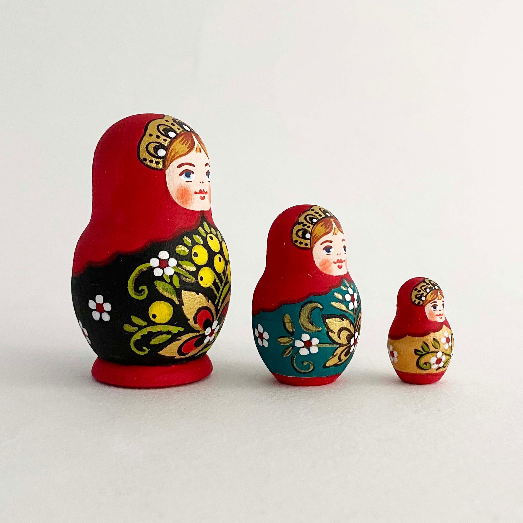 エカテリーナさんのマトリョーシカ（黄色の実 / 小3個組）