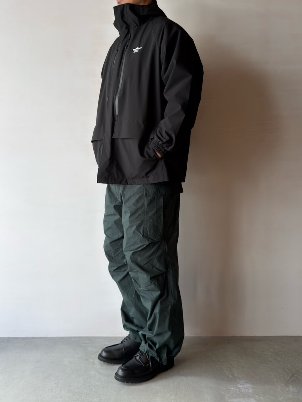 FreshService WAXED POPLIN FISHING PANTS | HUMAN and THINGS