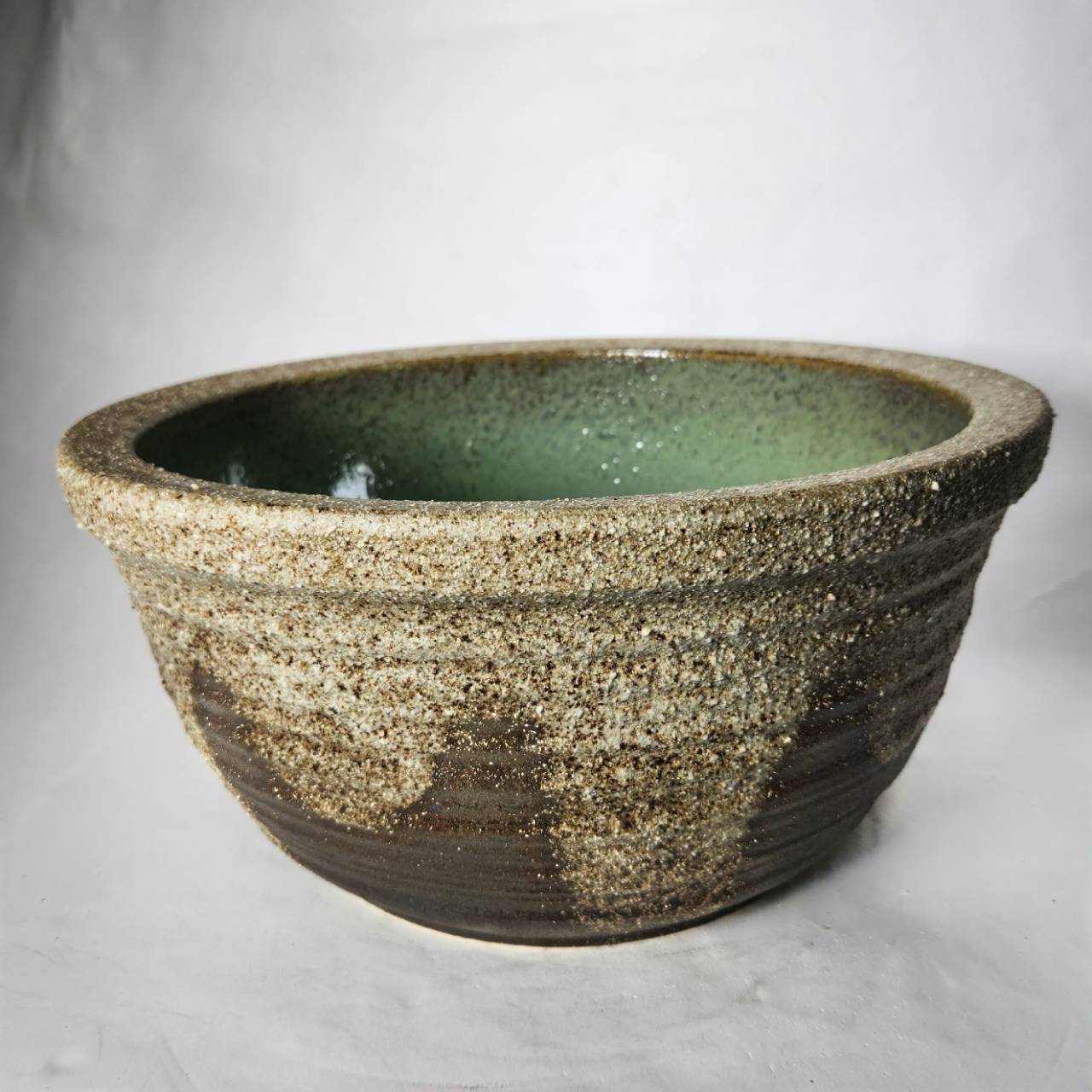 灰釉ひねり水鉢 13号 ／睡蓮鉢（信楽焼き・陶器・水鉢・めだか鉢