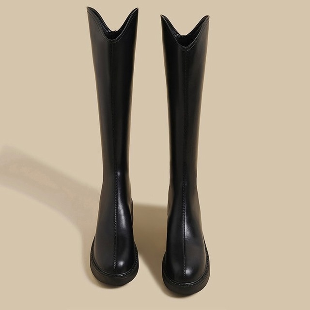 v-cut leather boots