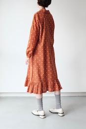 Medama pin dot caramel dress