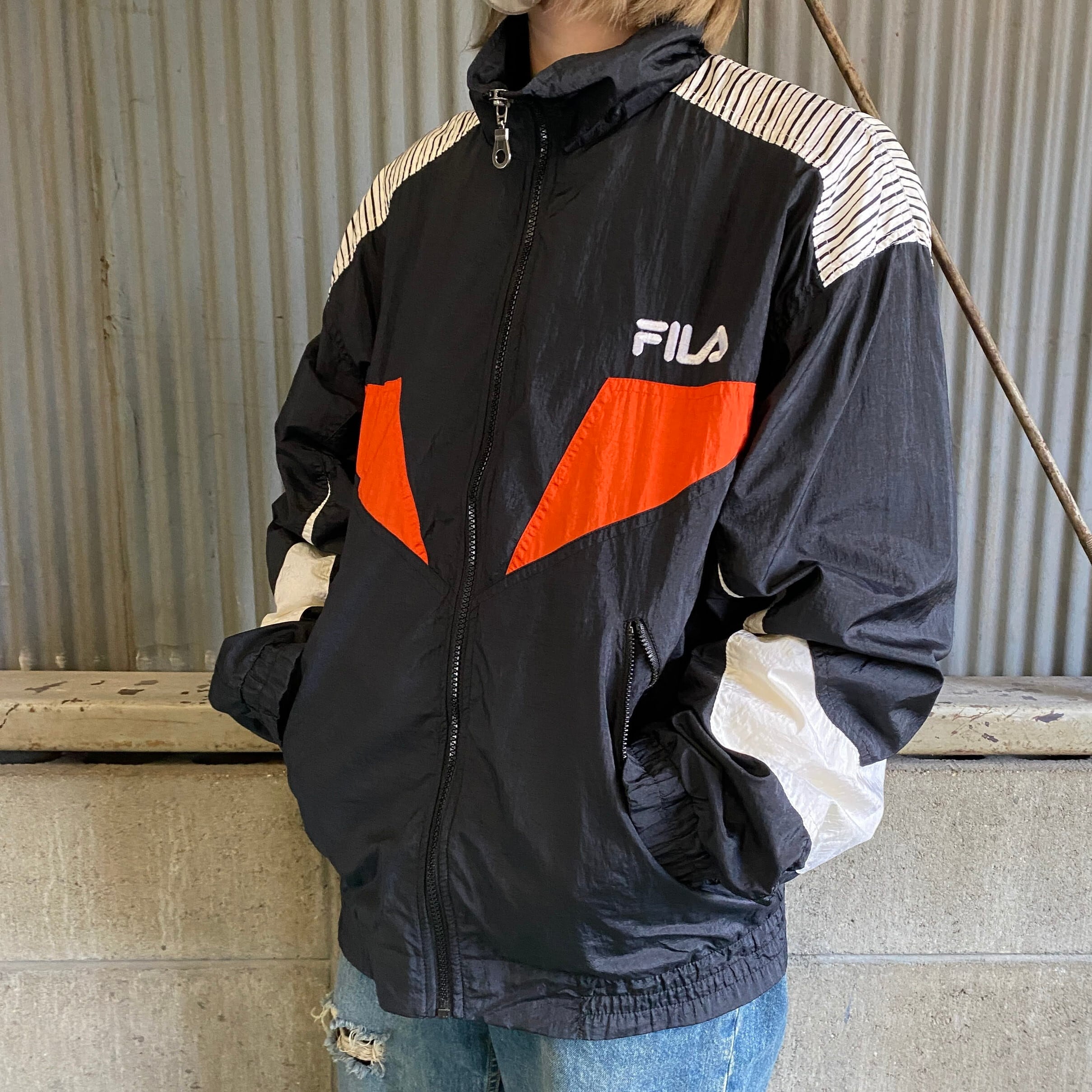 希少　90s FILA オールド　ナイロンジャケット　緑　バックロゴ　L〜XL