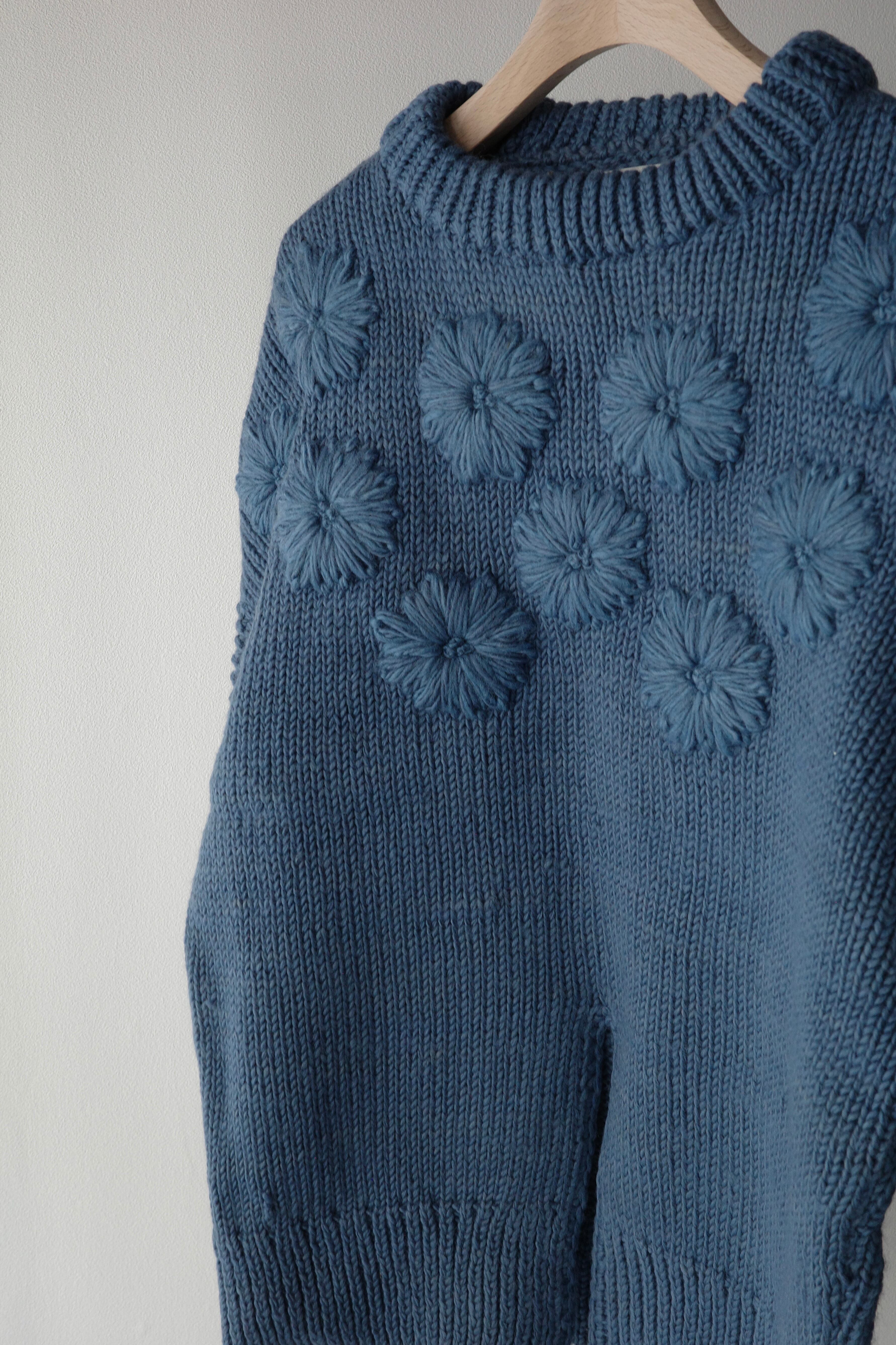 Ajwain HAND KNIT Flower motif C/N/blue
