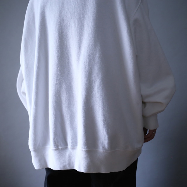 "Champion" white color over silhouette reverse wave sweat parka