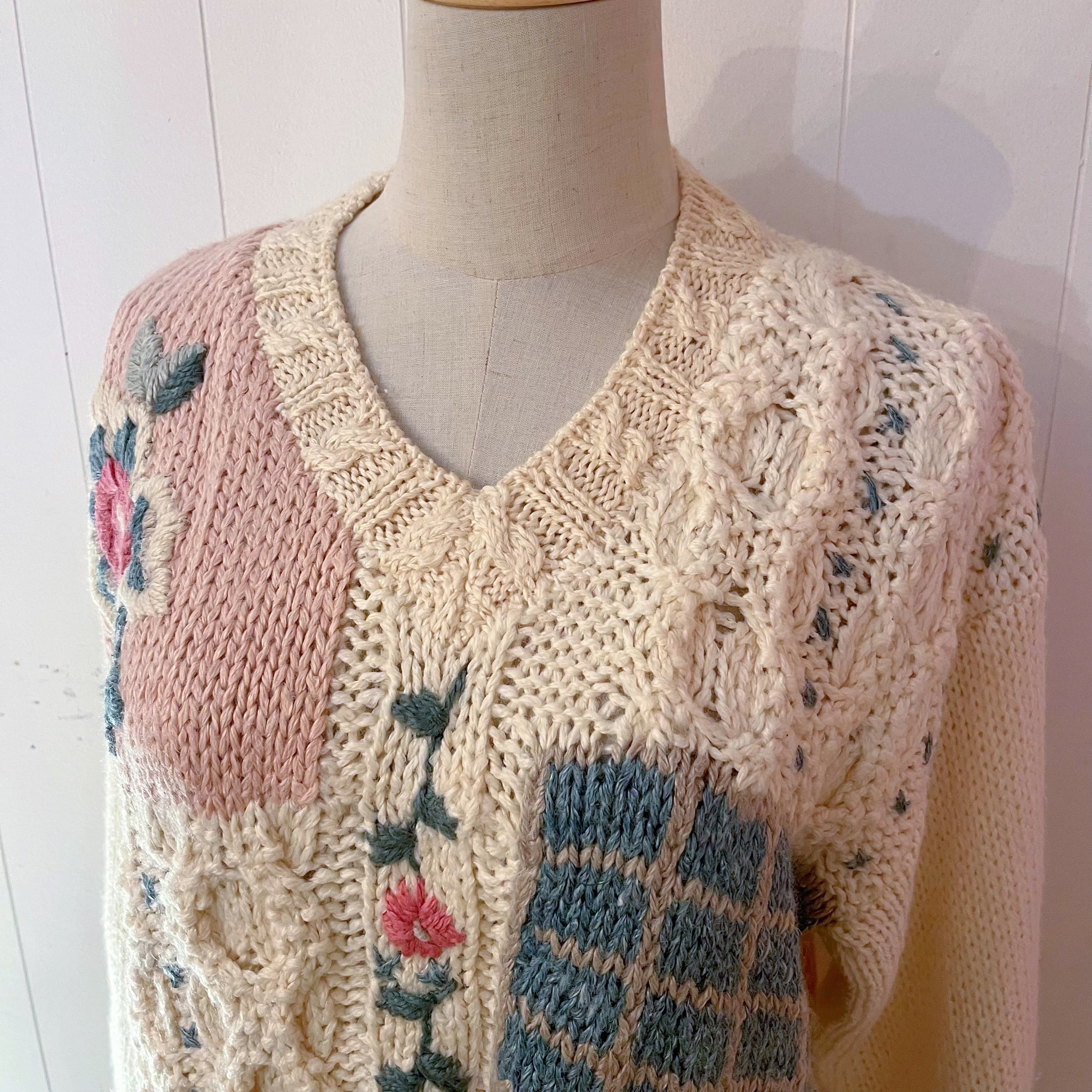 flower check knit sweater
