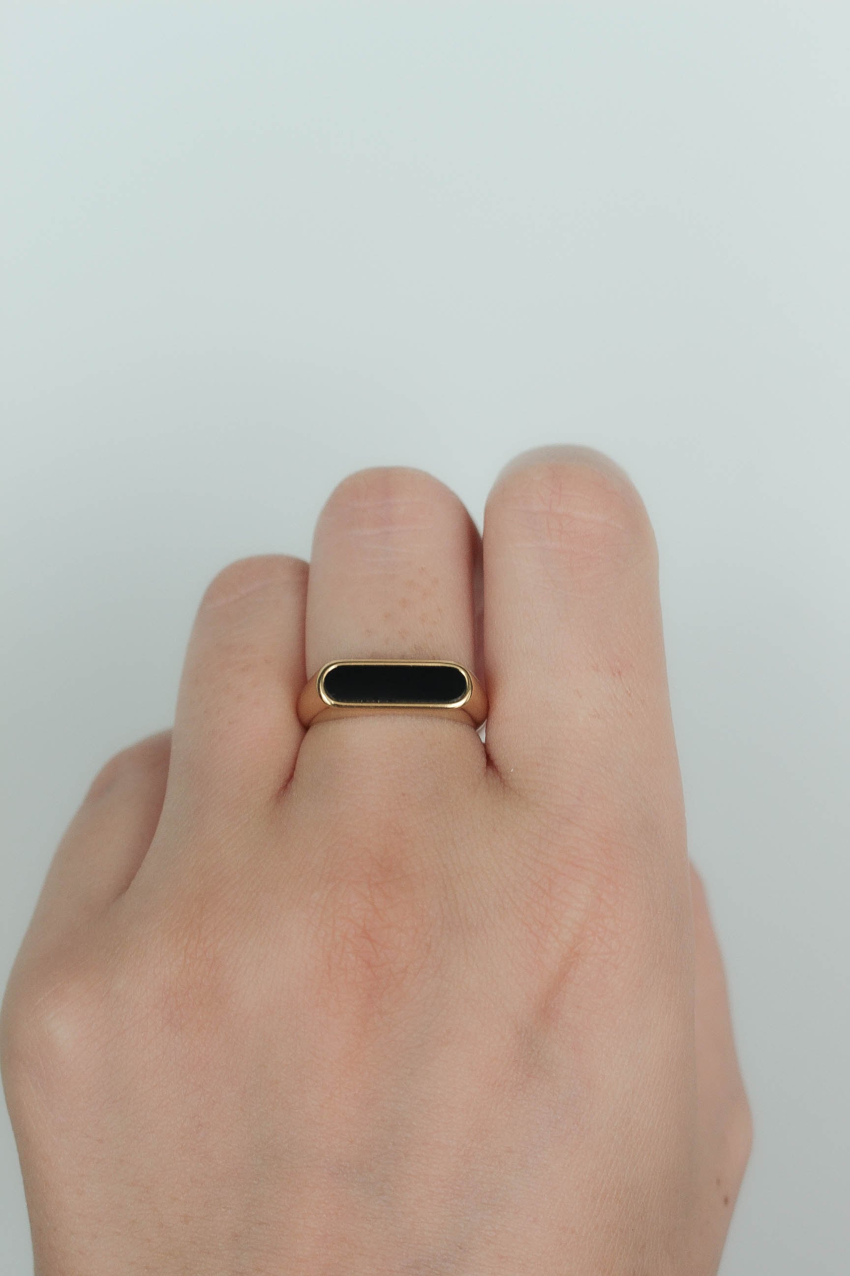 Elongated Cushion Ring / Gold