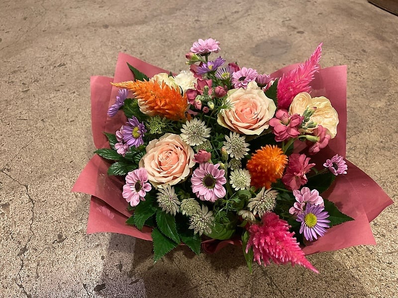 季節のカラフルアレンジ「ガーデン」【アレンジメント】