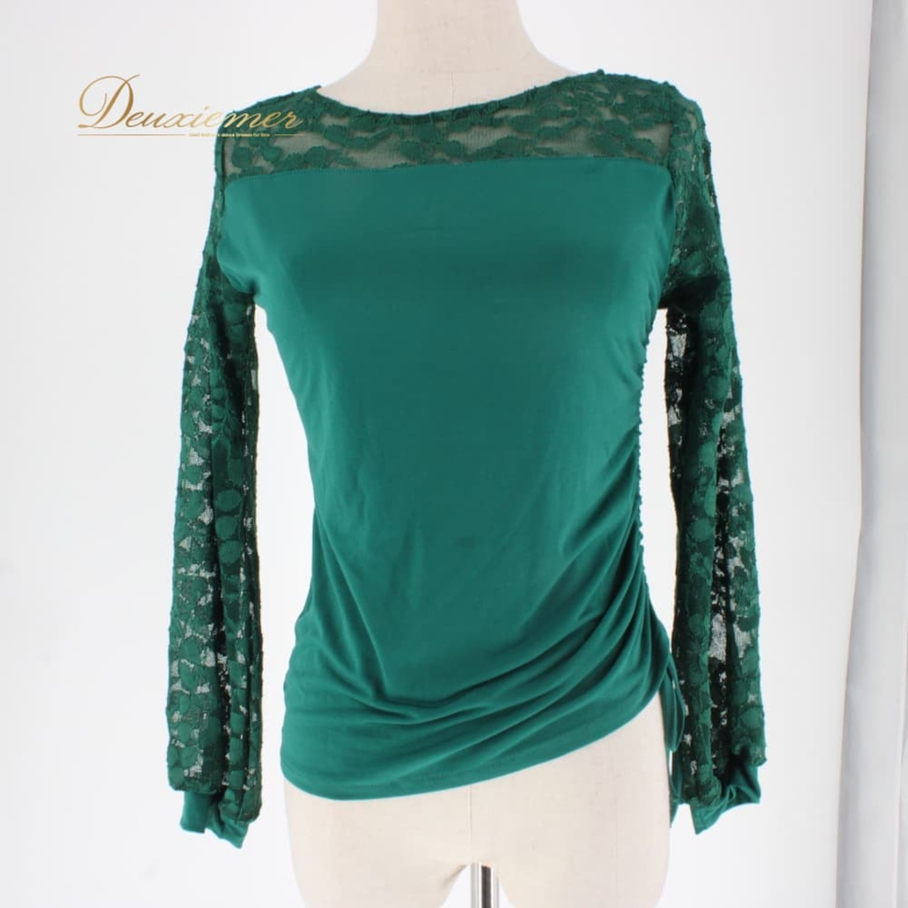 社交ダンス 衣装 スタンダード トップス レッスンウェア レディース グリーン系 緑 レース 練習着 長袖 かわいい フォーマル 上品 練習用 レッスン用 ワルツ タンゴ デモ お稽古ウェア グリーン 緑系 深緑 きれいめ 大人かわいい シック 透け感 レース素材 レース袖 レース調 伸縮性 ルーズ感 フィット感 エレガント フォーマルウェア パーティー ステージ衣装 フロントシャーリング かわいいデザイン スタイリッシュ 9号表記なし Mサイズ相当 長袖トップス