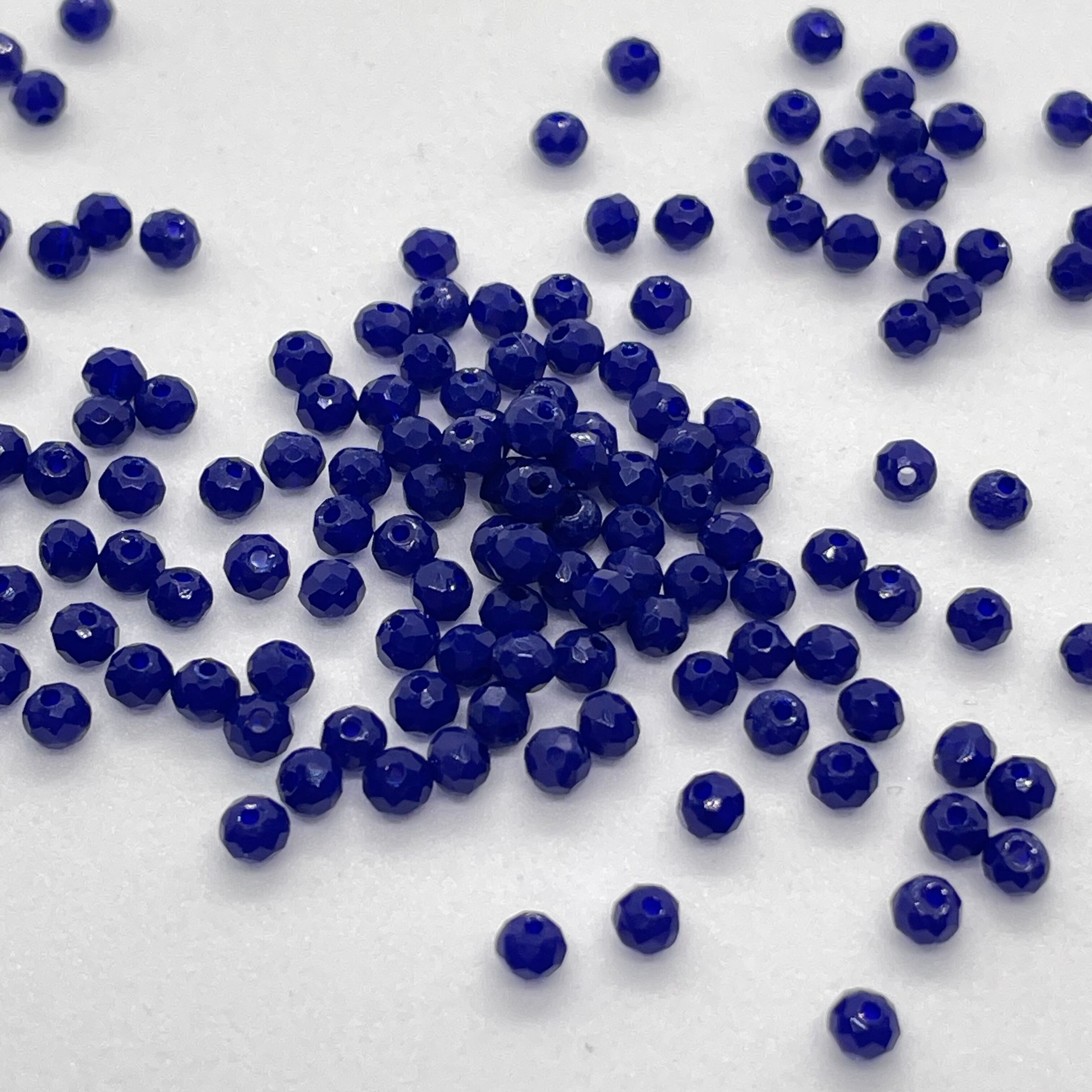 クリスタルビーズ 2mm [C-44 マットミッドナイトブルー]ボタンカット