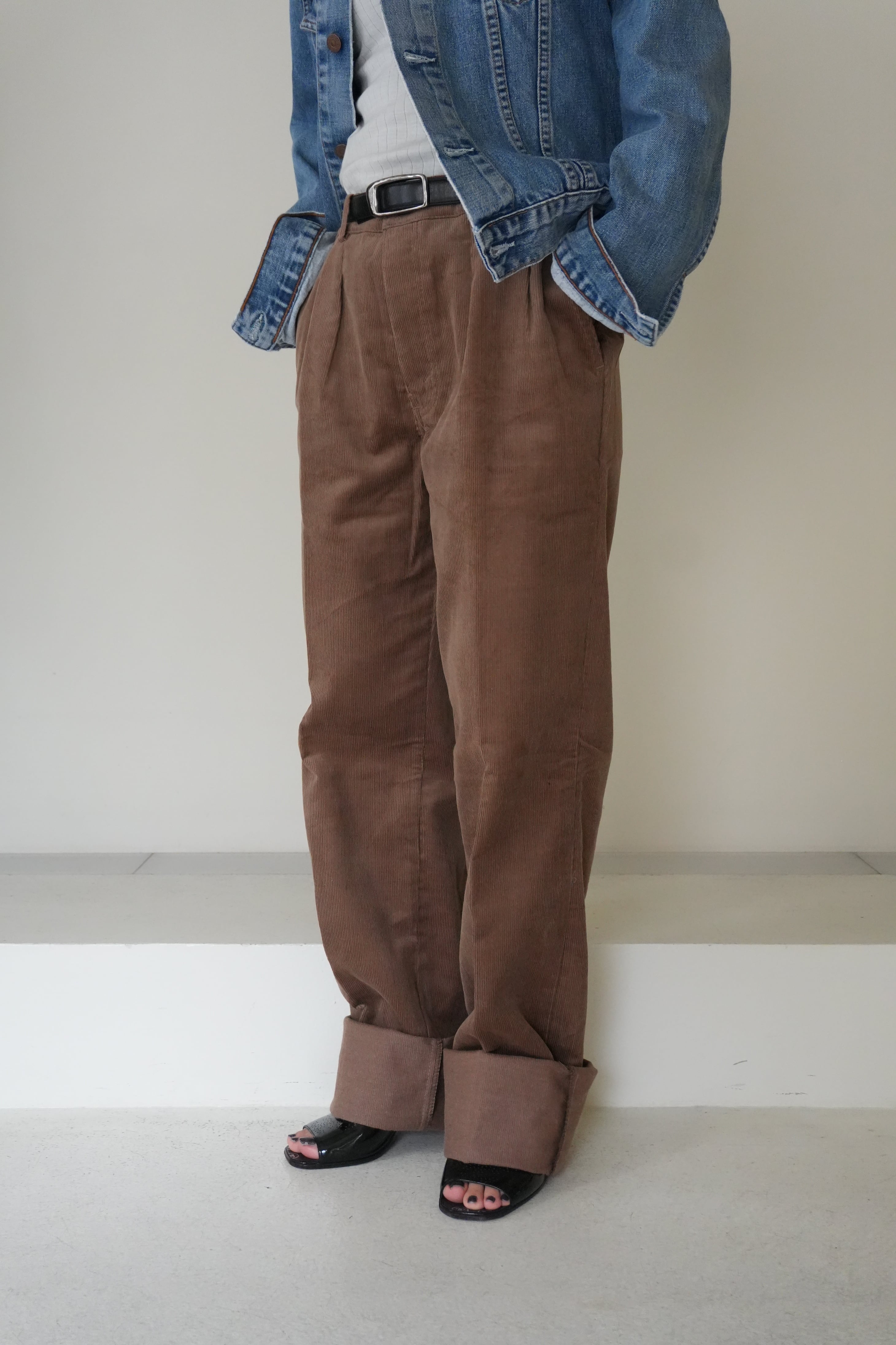 Dead stock Levi's corduroy pants
