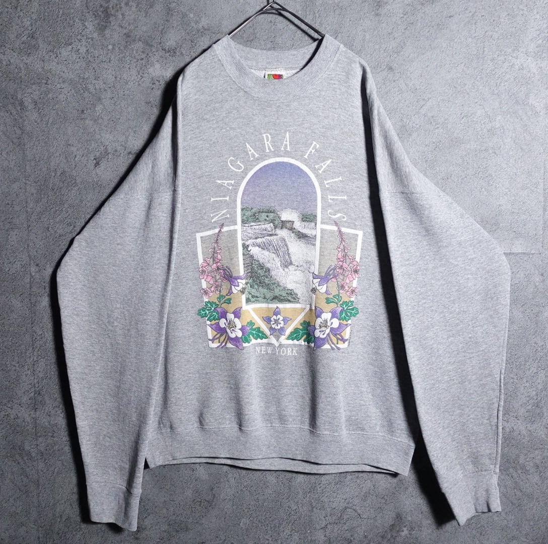 90s “FRUIT OF THE LOOM” Gray Flower Print Sweat