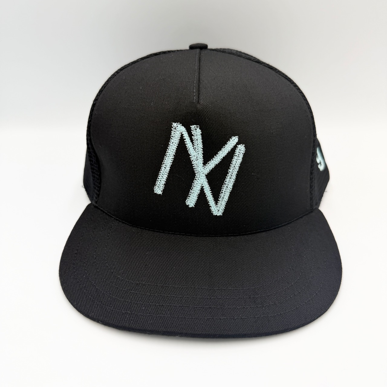 【gifthat別注】Coopers Town Chain Stitch Logo Mesh Cap