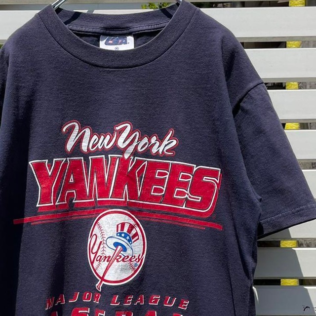 【Mサイズ】ニューヨーク ヤンキース 90s メキシコ製 古着 ペイント Tシャツ