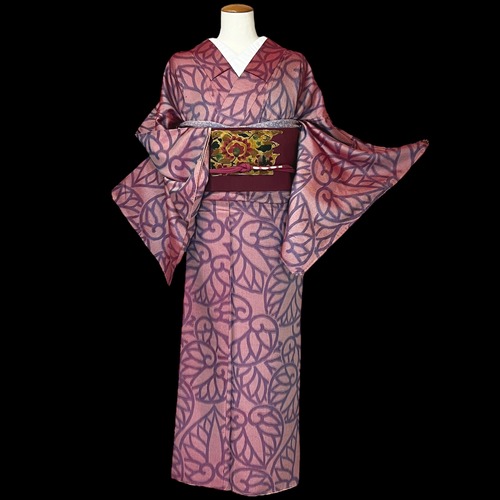 小紋 袷着物 身丈151.5cm 裄丈64cm ピンク 着物 きもの カジュアル着物 リサイクル着物 kimono 中古 仕立て上がり