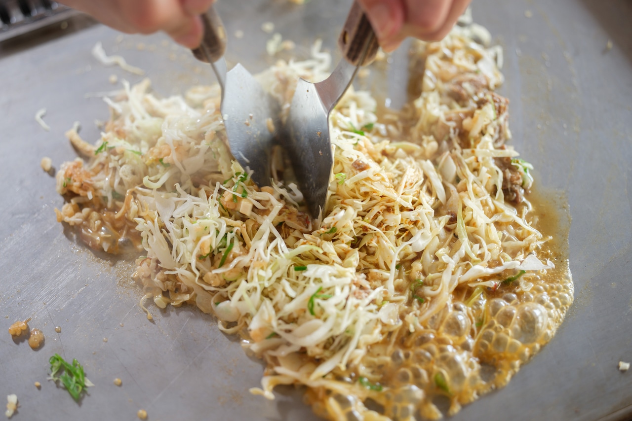 牛すじ煮込み入りカレーもんじゃ