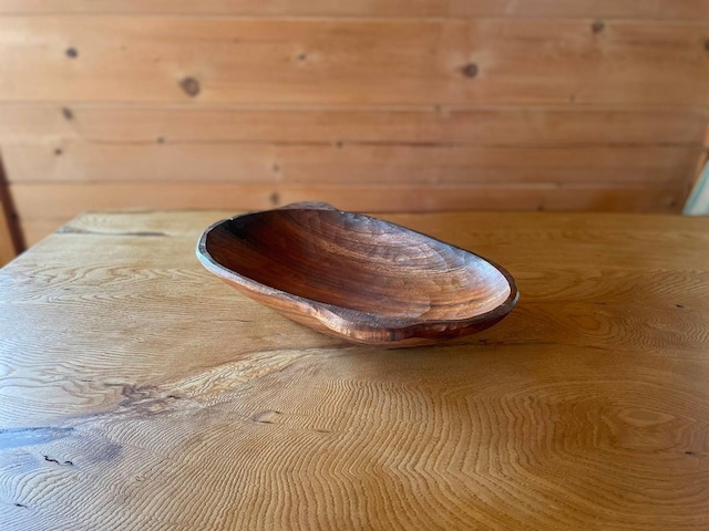 木製皿 ～自然の木の形状を活かした、世界にひとつだけの器～ ≪欅(ケヤキ)の木≫