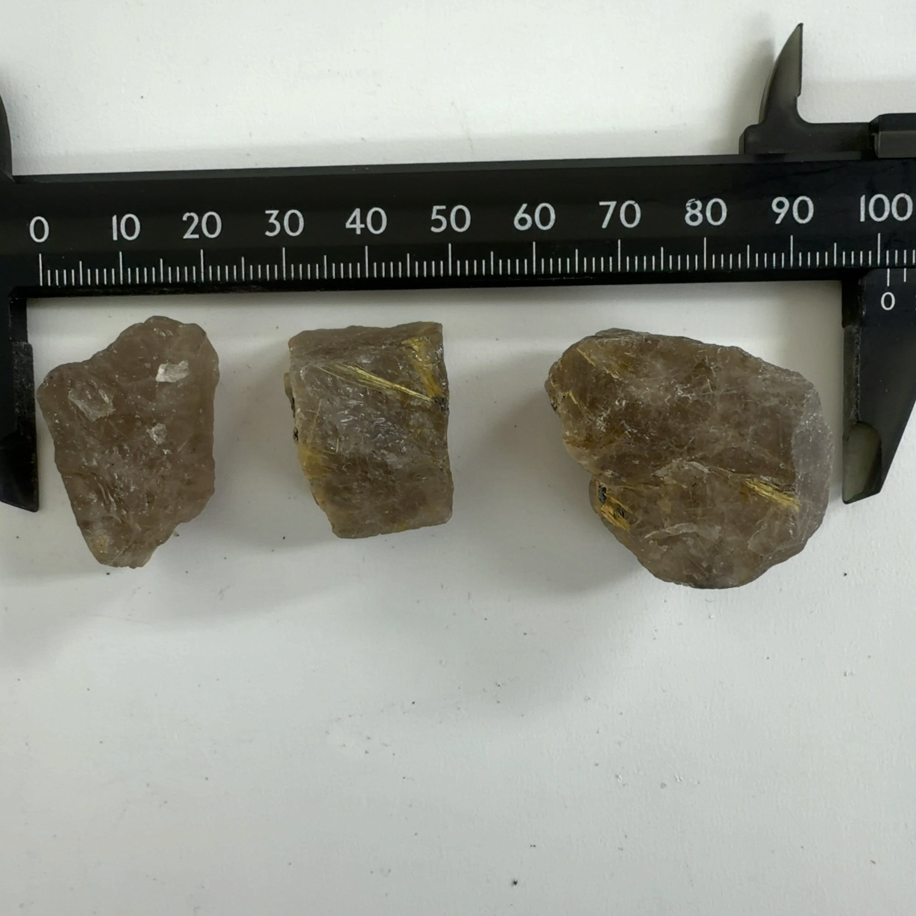 E33346】 バイカラーリチア雲母 レピドライト 原石 天然石 鉱物 リチア