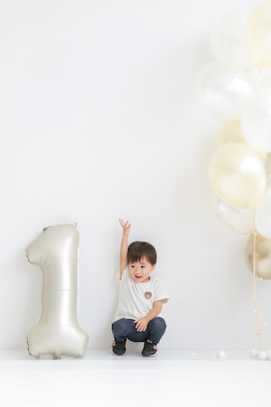 ＮＵＭＢＥＲ ＢＡＬＬＯＯＮ | sand beige