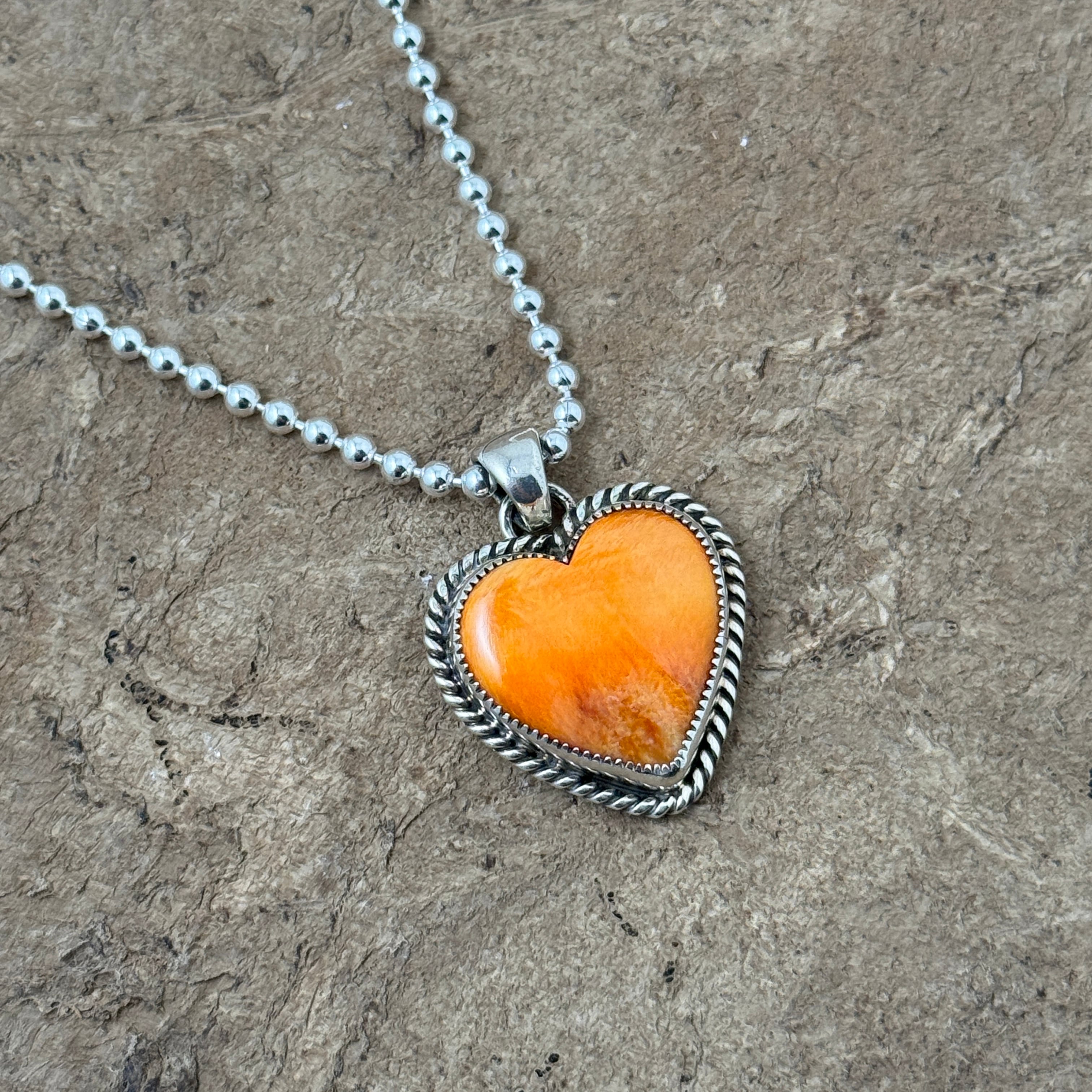 再入荷】《Indian Jewelry 》【 一点物 】ハート スパイニー
