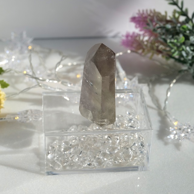 【心と現実を再生する癒しと調和の結晶】プラシオライト（グリーンアメシスト） ポリッシュポイント G3_3