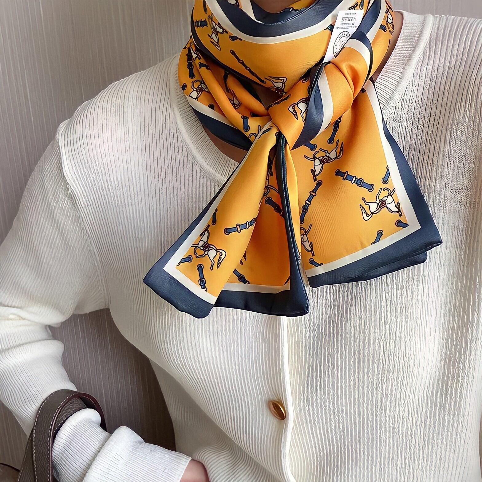 Horse motif 3color scarf